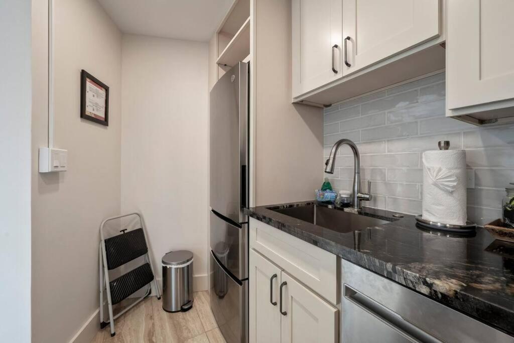 Hale Ono Loa 403- Top Floor, Ocean View, & Complete Modern Remodel Daire Kahana Dış mekan fotoğraf
